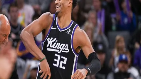 CBA直播惊魂夜！三连客首战，门神失守，防守大战即将开启！